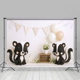 Aperturee - Aperturee Floral Little Raccoon Balloon Cake Smash Backdrop